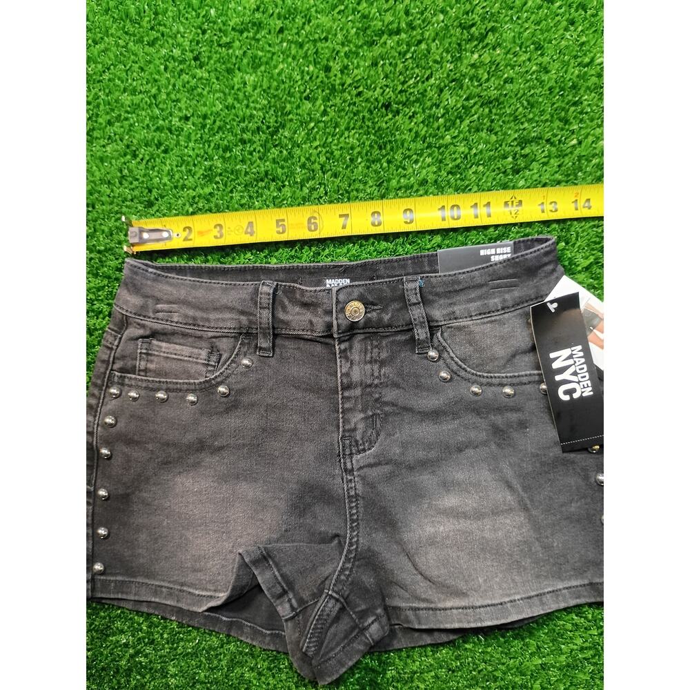 Madden NYC Women's Studded Denim Shorts - Washed Black Size 2 NWT - Picture 2 of 7